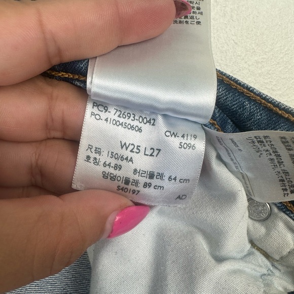 LEVIS Ribcage Straight Ankle Jean in Light Wash Size 25 - Picture 9 of 9